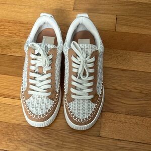 Dolce Vita Sneakers